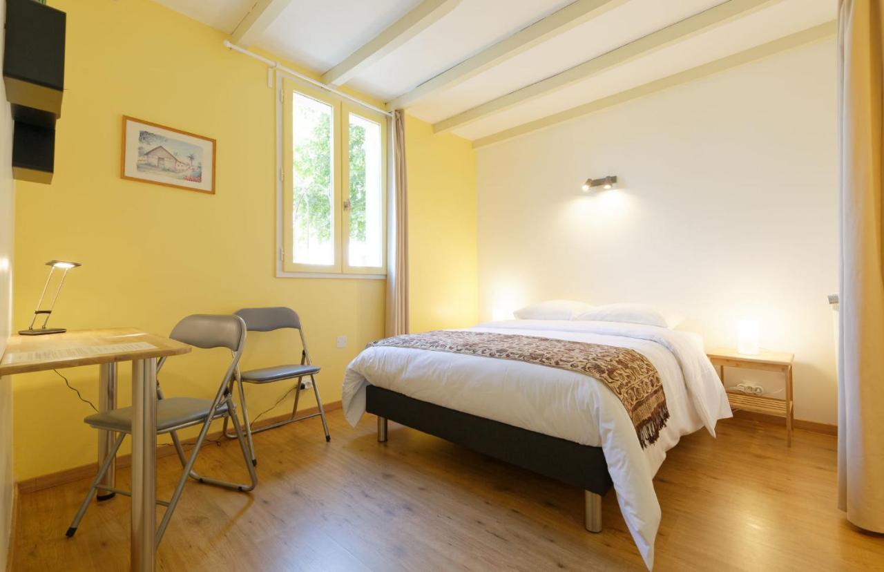 Chambre D'Hotes De Charme A La Maison Bleue Savignac-Mona Luaran gambar