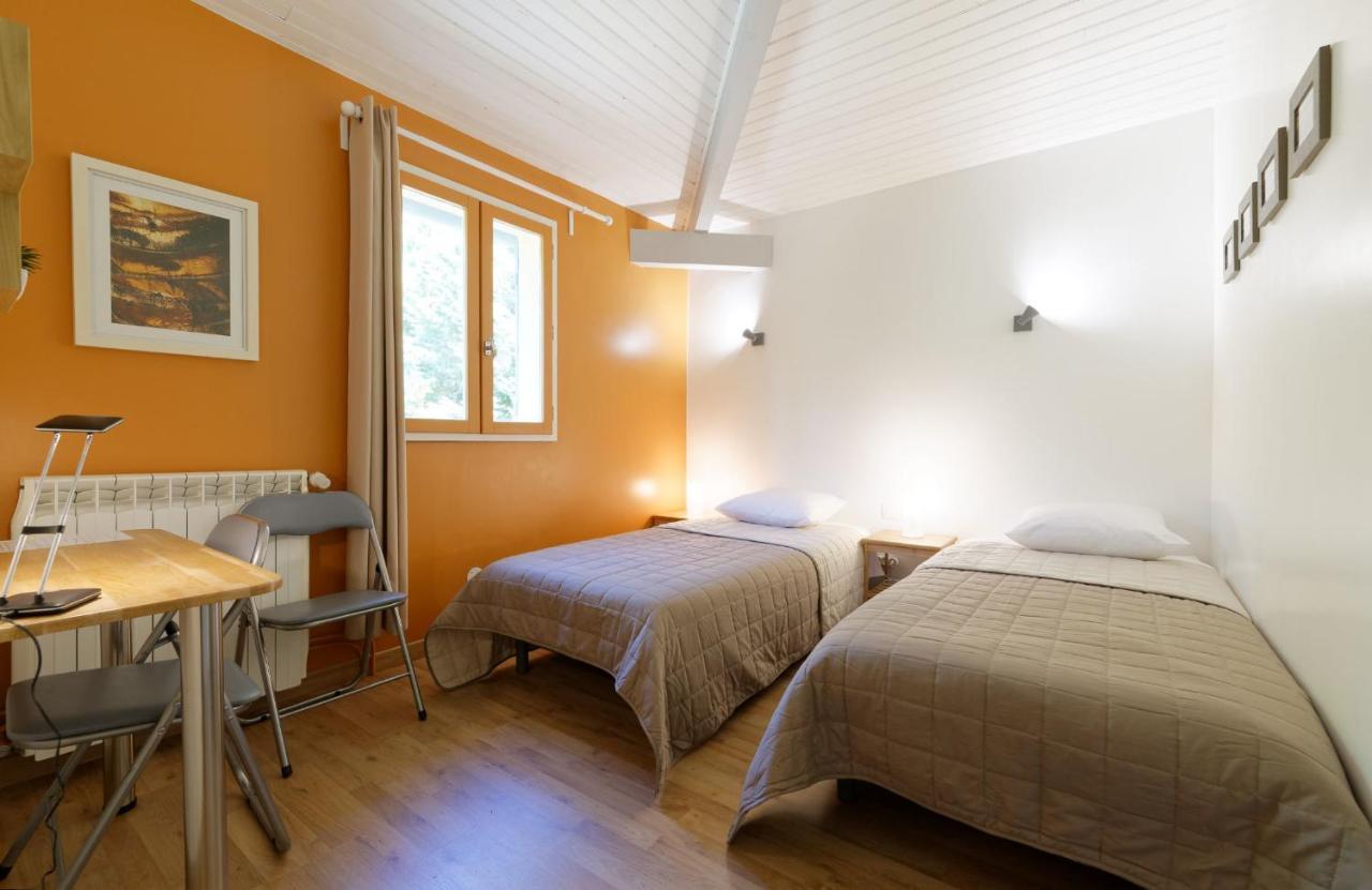Chambre D'Hotes De Charme A La Maison Bleue Savignac-Mona Luaran gambar
