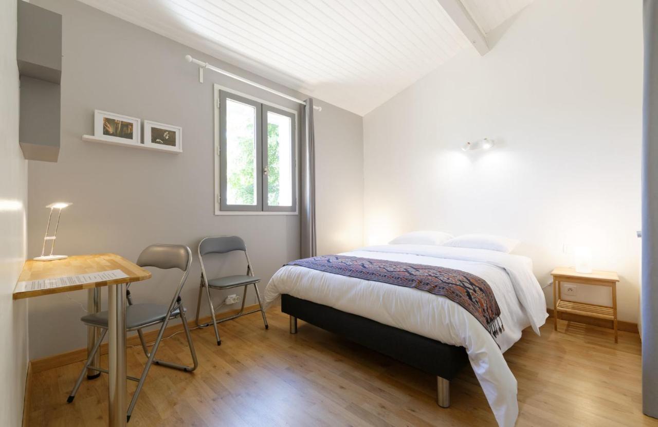 Chambre D'Hotes De Charme A La Maison Bleue Savignac-Mona Luaran gambar