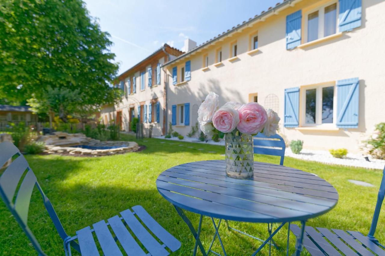 Chambre D'Hotes De Charme A La Maison Bleue Savignac-Mona Luaran gambar